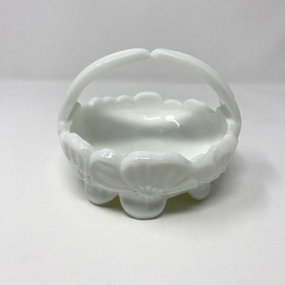 Vintage Westmoreland White Milk Glass Dogwood Split Handle Basket